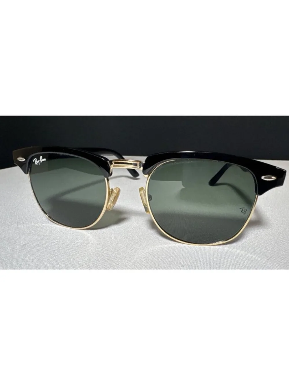 Ray-Ban Clubmaster Sunglasses Black Frame Gold Trim Green Lenses with Brown Case - Picture 3 of 16